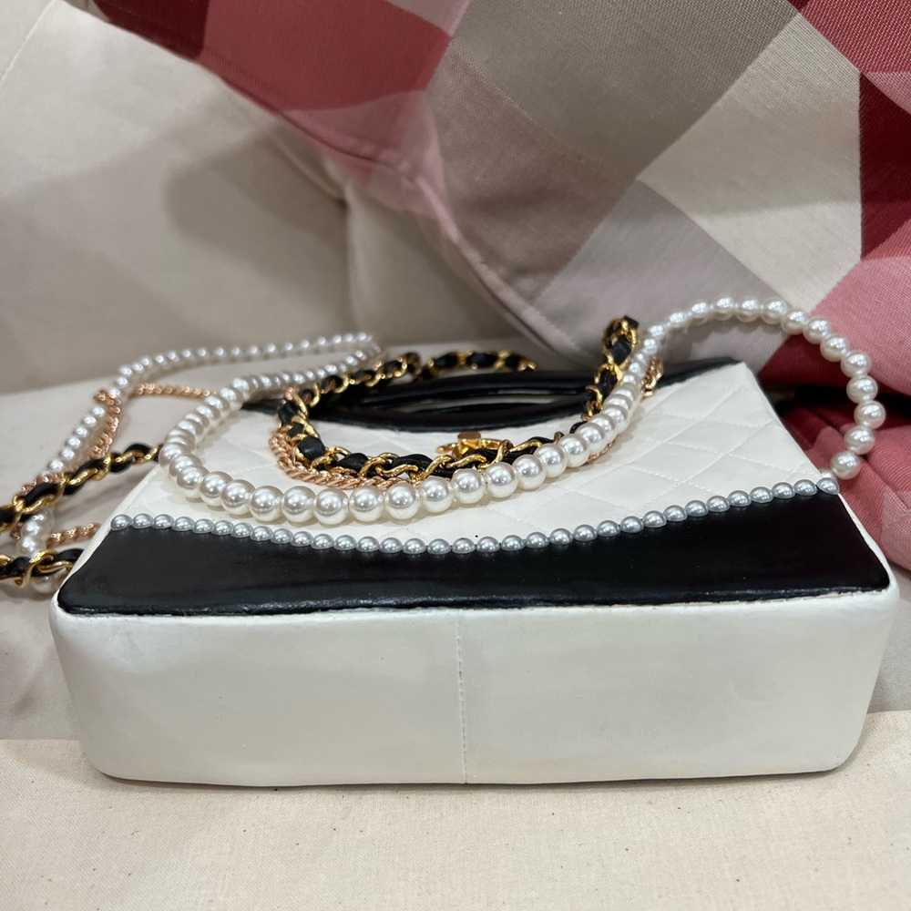 Up for Trade🔥🔥🔥RARE 🔥 Chanel Mini Tote Pearl Crossbody Bag - Picture 12 of 14